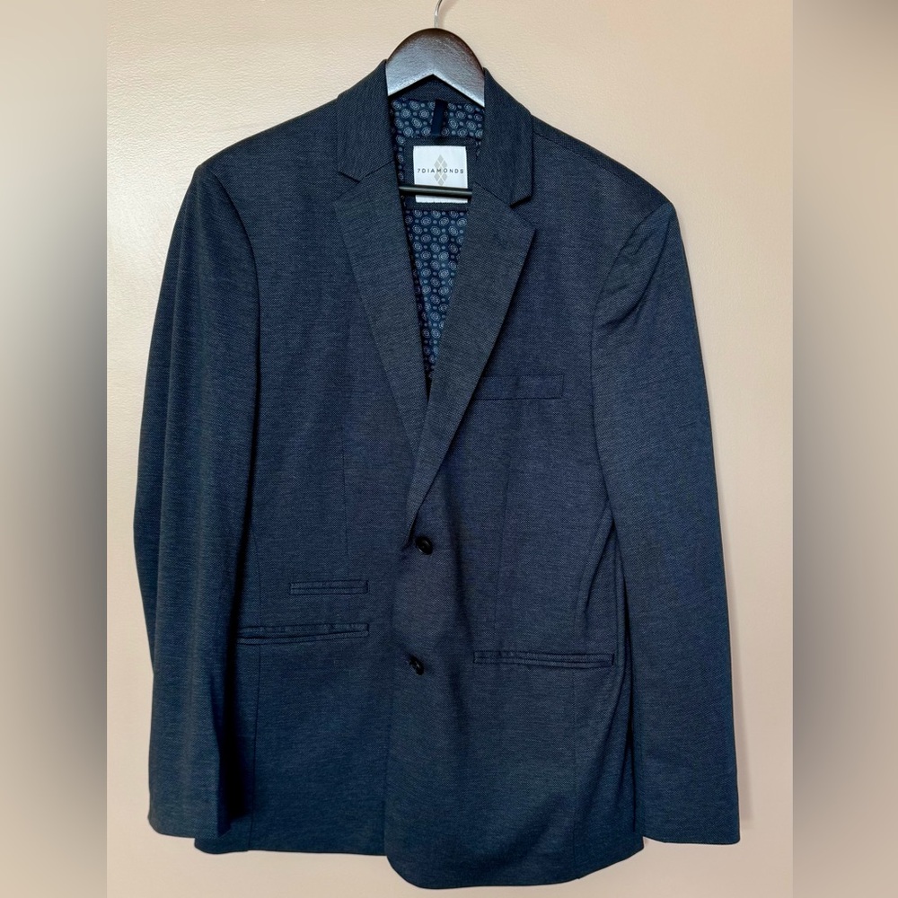 7 Diamonds - Men’s Charcoal Blazer - Size Large - Office - Weekend - Events